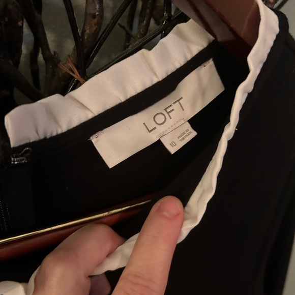 LOFT black long sleeve dress with white ruffle collar size 10, worn once - Picture 3 of 3